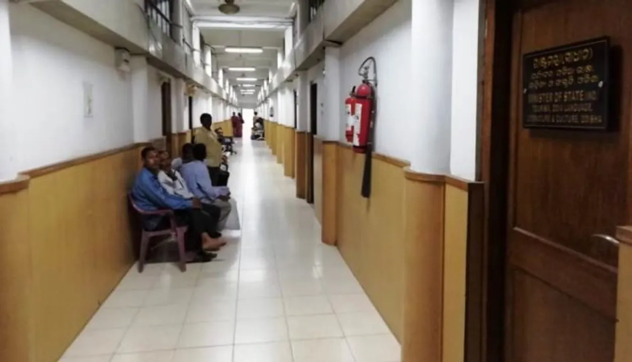  Odisha: Secretariat, ministerial corridor wears a deserted look