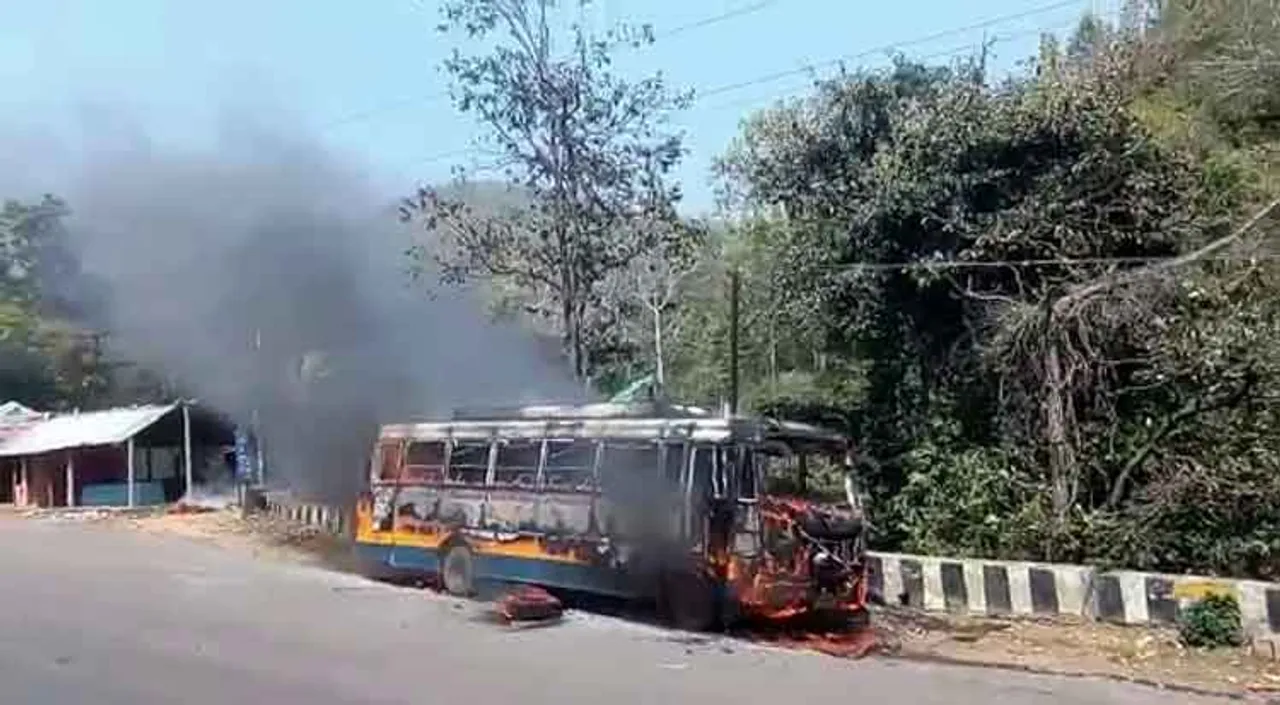  [Watch] Picnic bus catches fire; 50 passengers narrowly escaped  