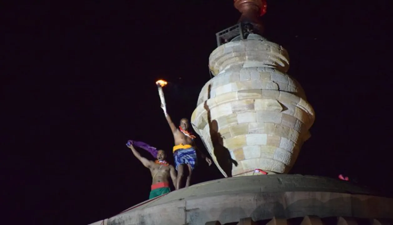  Maha Deepa placed atop Lingaraj temple ahead of scheduled time
