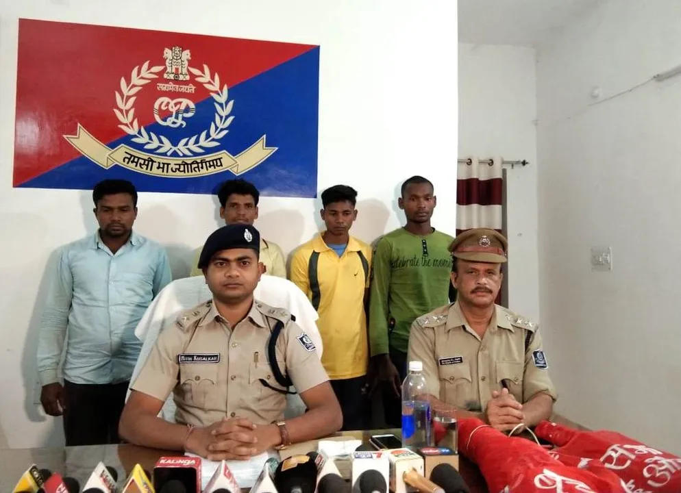  Odisha: Four Maoists apprehended while putting up poll boycott posters