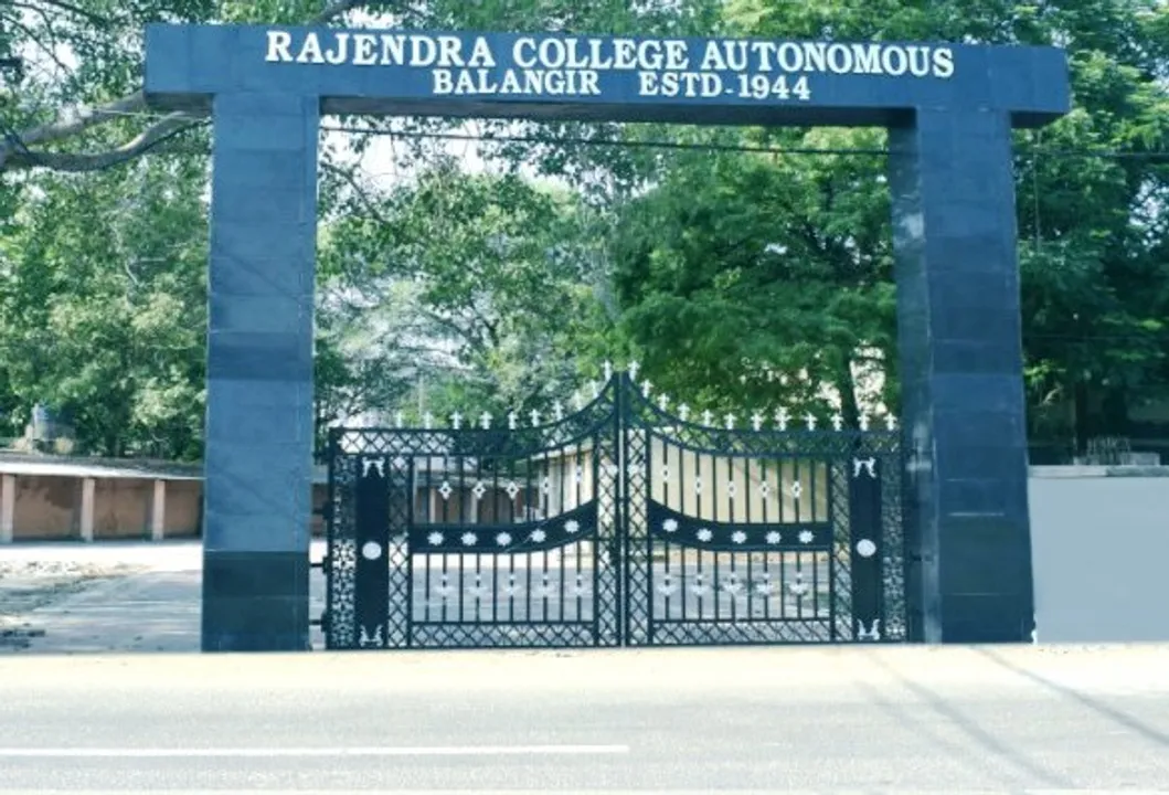  Rajendra College in Odisha's Balangir gets university status
