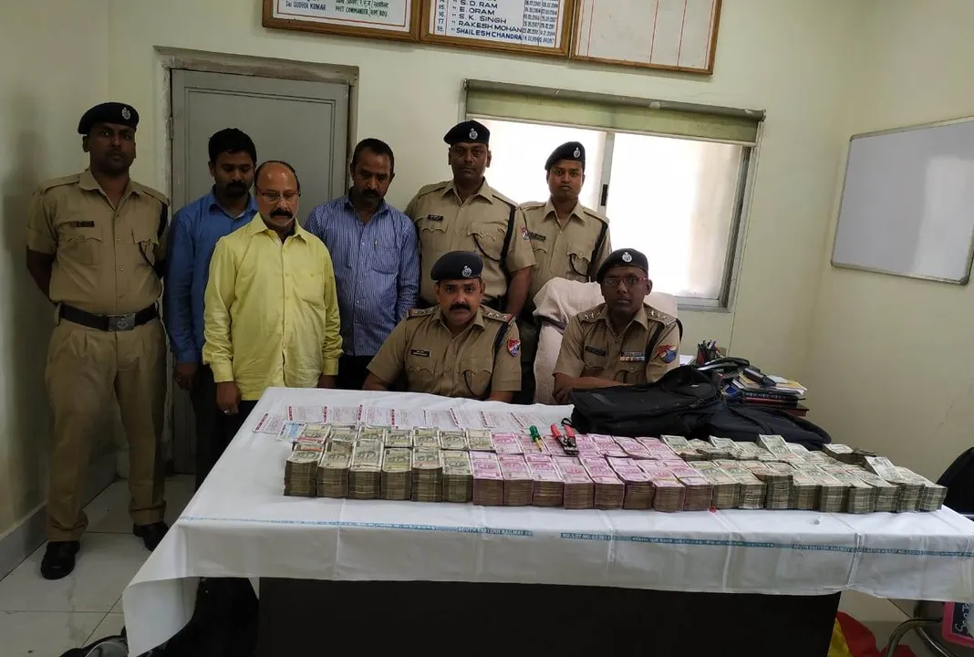  Train robbers' gang busted; over Rs 2 crore seized at Rourkela Railway Station