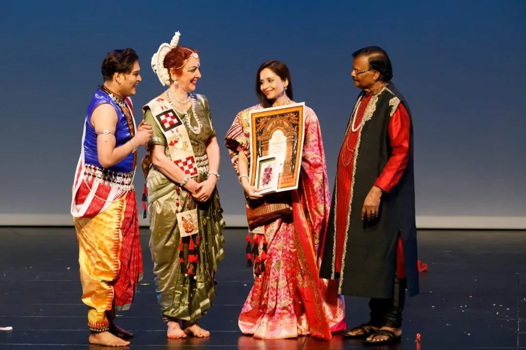  Shallu Jindal receives Aekalavya Award 2019 at Singapore