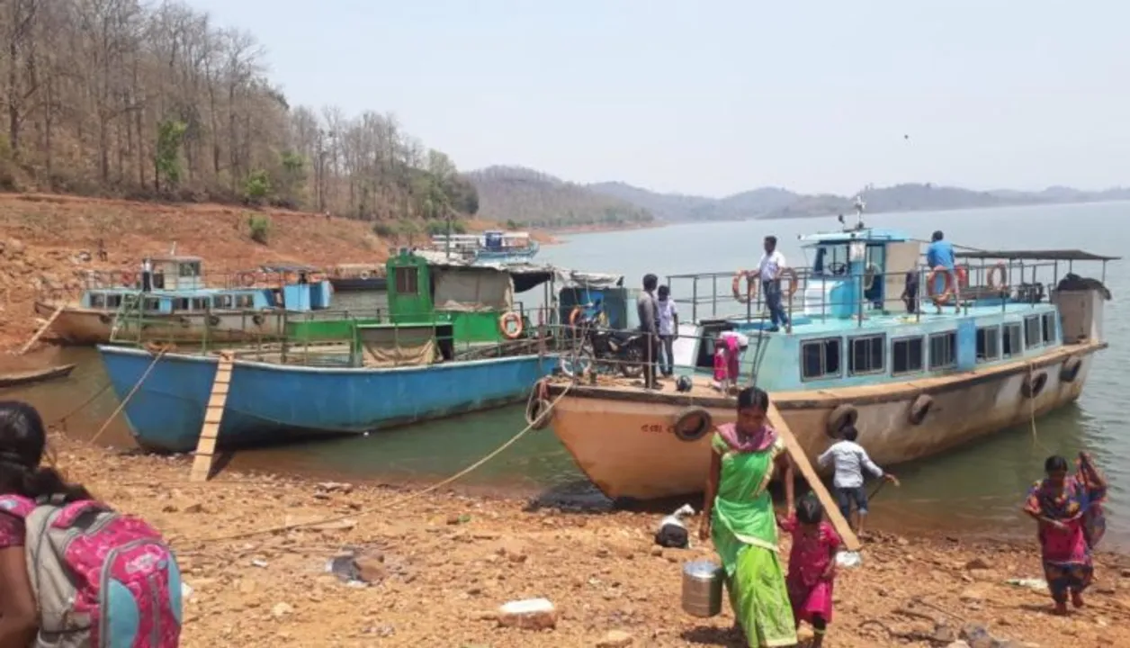  Maoists detain motorboats, staff to derail poll process in Malkangiri   