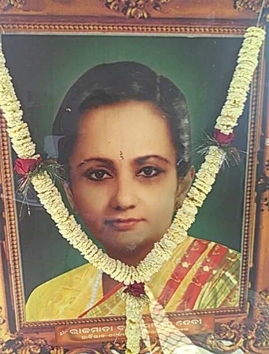  Queen Mother was on funeral pyre when polling was on