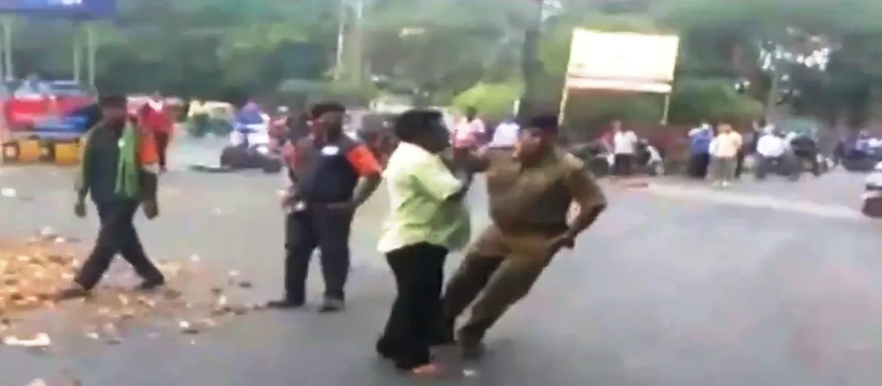  Road traffic paralysed in Bhubaneswar as BMC sanitation workers hit streets