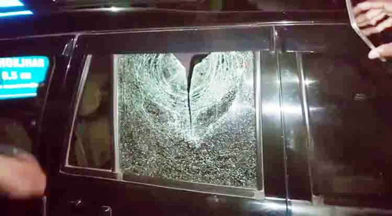  Bombs hurled at Zilla Parishad member’s vehicle in Odisha
