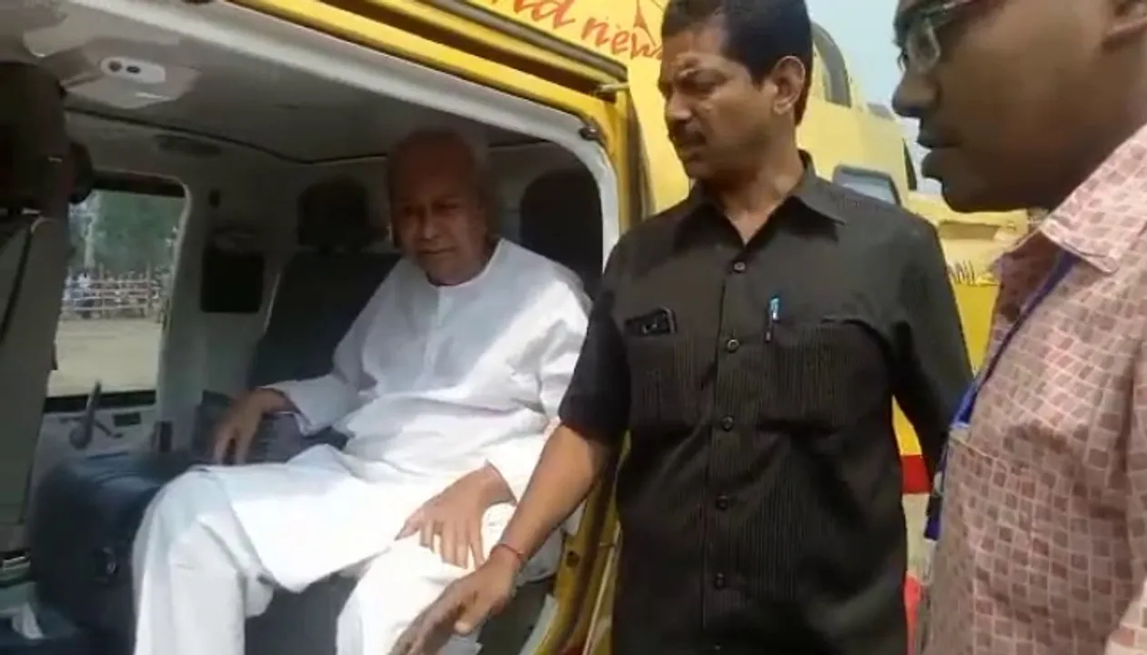  [Watch]: Naveen's chopper being checked by EC officials