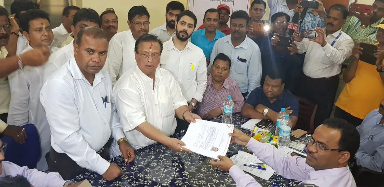  Niranjan, Badri file nominations for high-voltage 'Ghasipura battle'