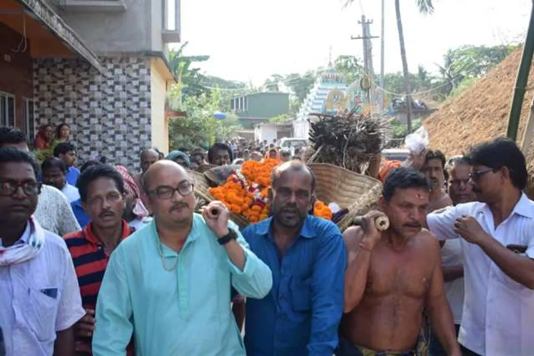  BJD's MLA candidate turns pallbearer, praised by Odisha CM