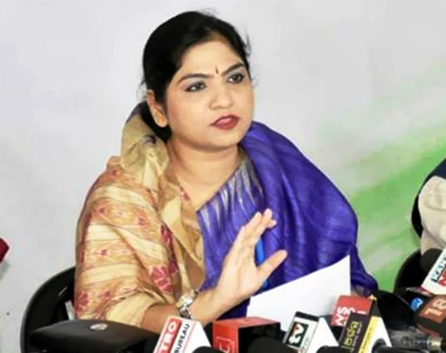  Odisha Congress Spokesperson Sonali Sahoo quits party