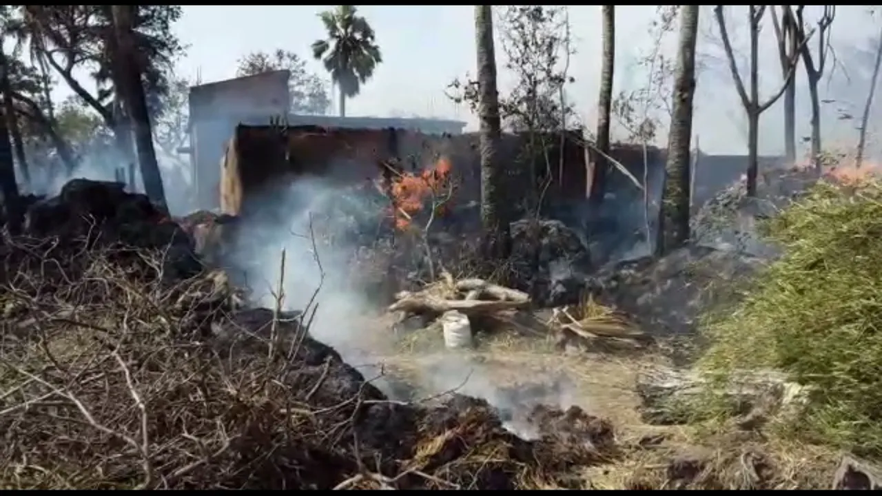  Fire mishap razes over 70 rooms in Odisha's Kendrapara