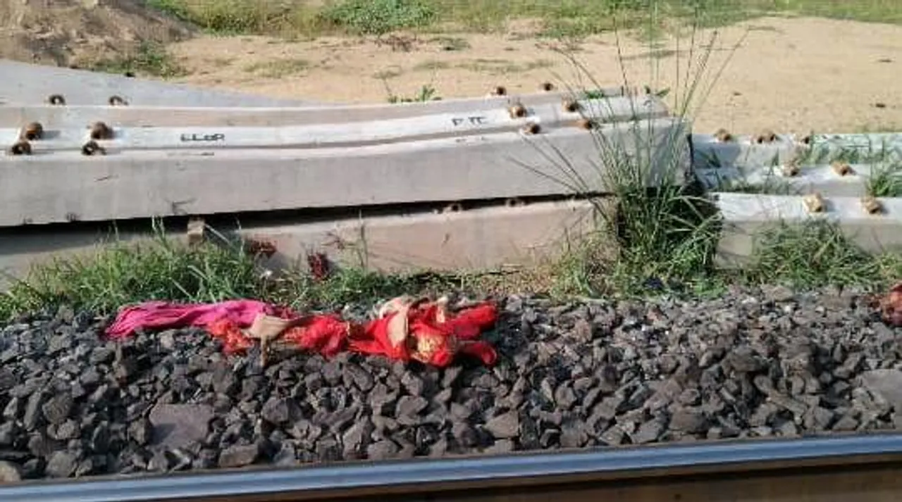  Young couple commits suicide by jumping before train in Odisha