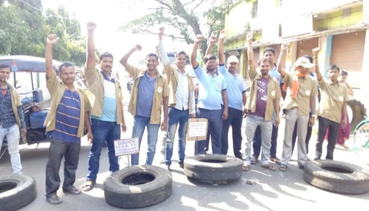  OSRTC employees stage 12-hour bandh in Odisha's Ganjam