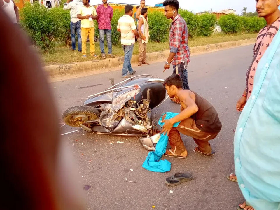  Two girls killed, youth critical as bus hits scooter in Odisha's Kendrapara