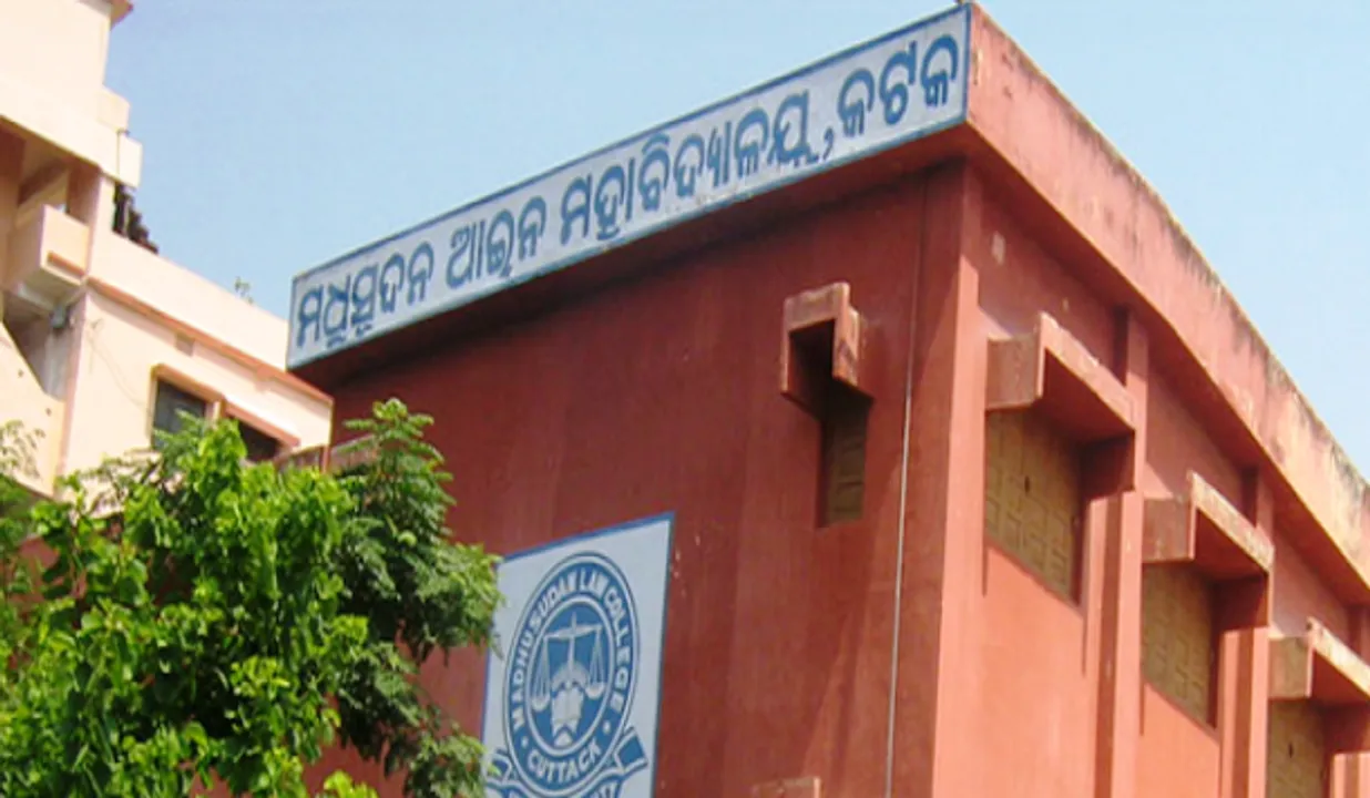  Odisha: Law student found hanging in hostel room