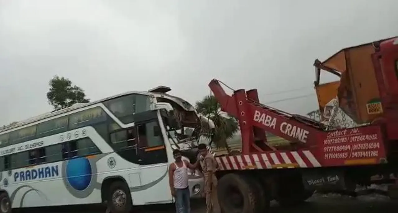 Pilgrims injured as bus hits truck in Odisha's Balasore