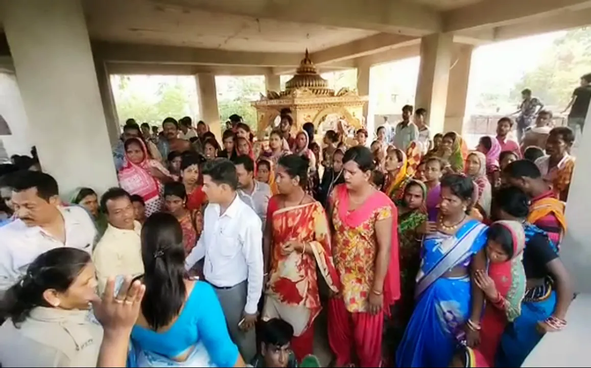  Odisha villagers forcibly solemnize child marriage  
