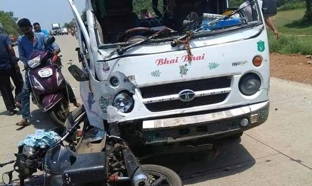  Man killed, wife critical as pickup van hits bike in Odisha's Angul