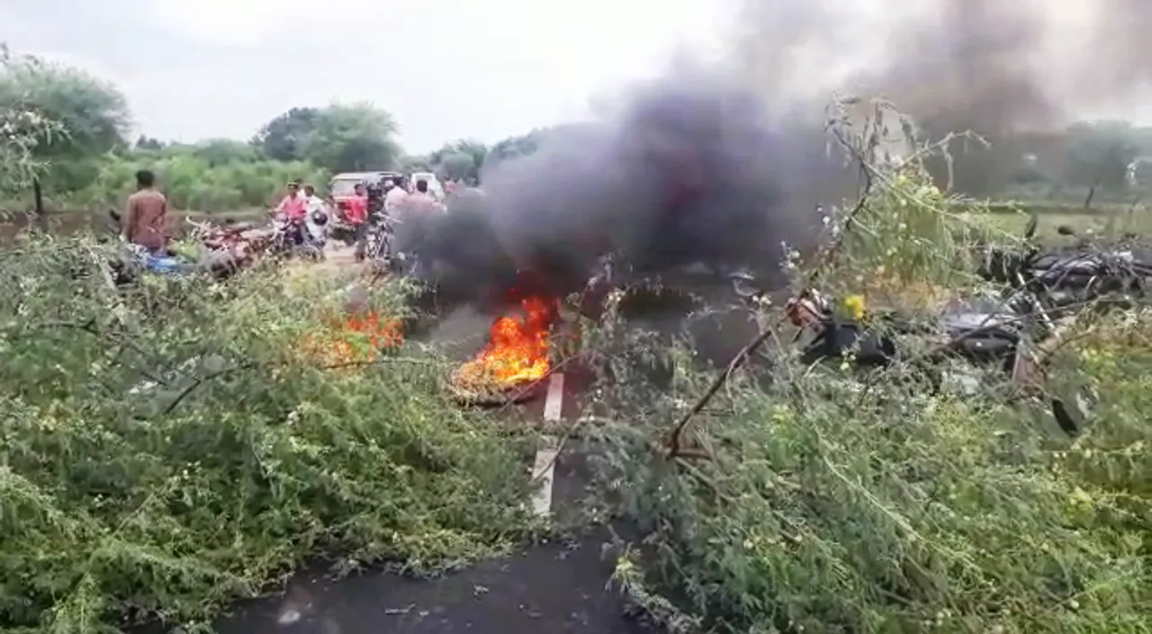  Youth killed after being hit by truck in Odisha's Balangir; road blocked