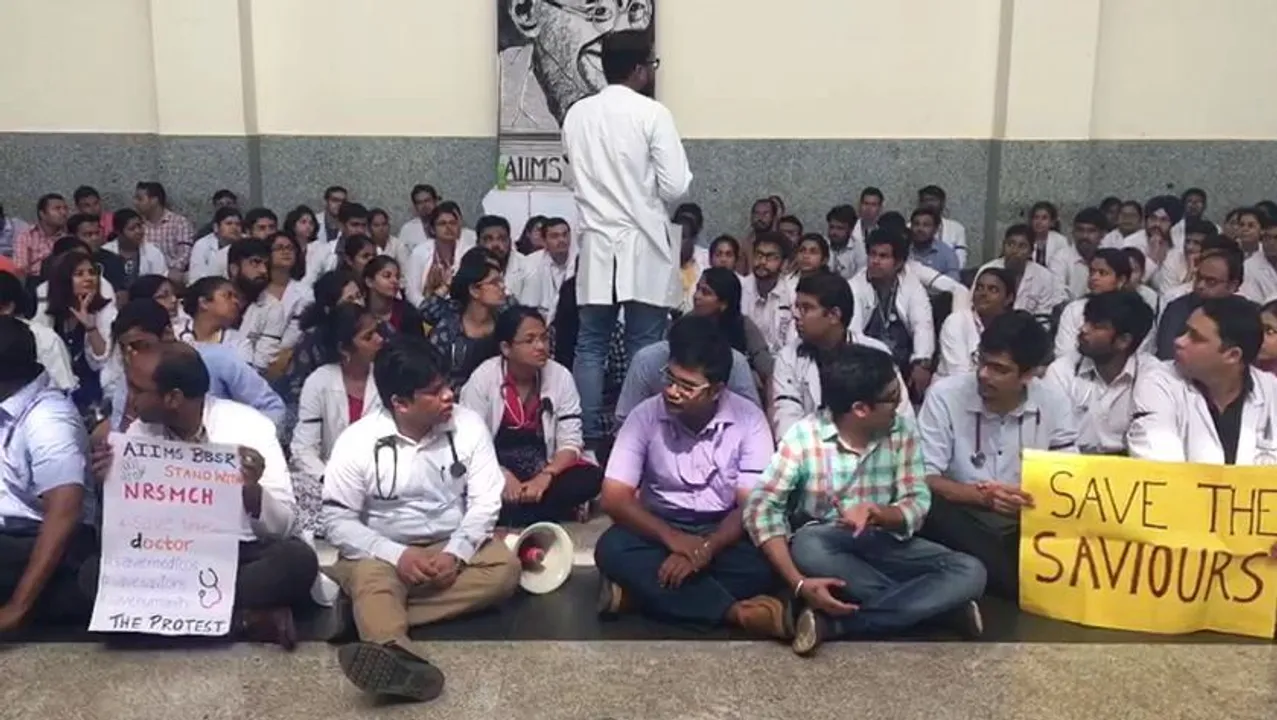  Doctors go on 24-hour strike in Odisha