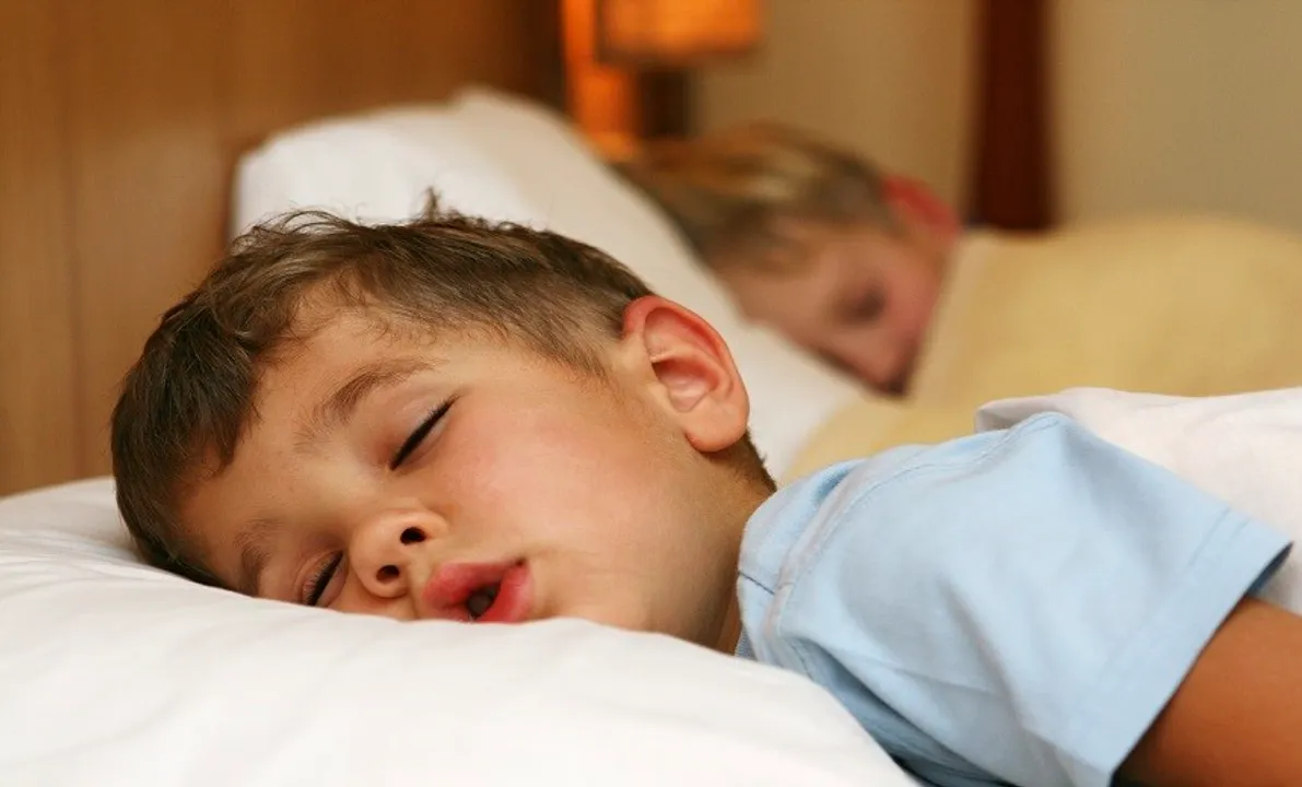  Kids sleep in kindergarten 