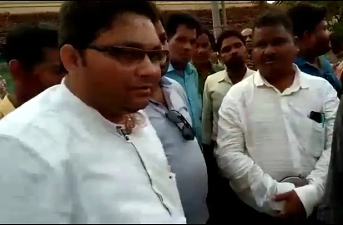  [Watch]: Odisha MLA forces Works engineer to do sit-ups