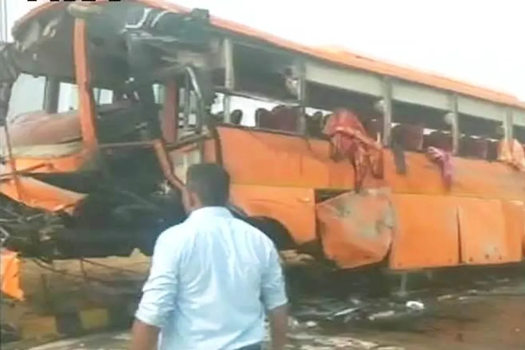  29 passengers killed in Yamuna Expressway accident