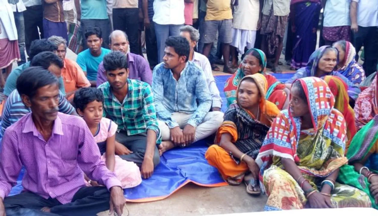  Odisha: Angry villagers protest as woman dies after faulty tubectomy