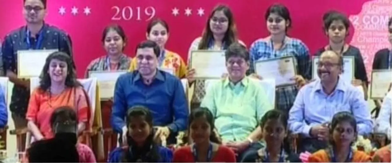  Sambad felicitates Odisha's meritorious+2 Arts and Commerce students