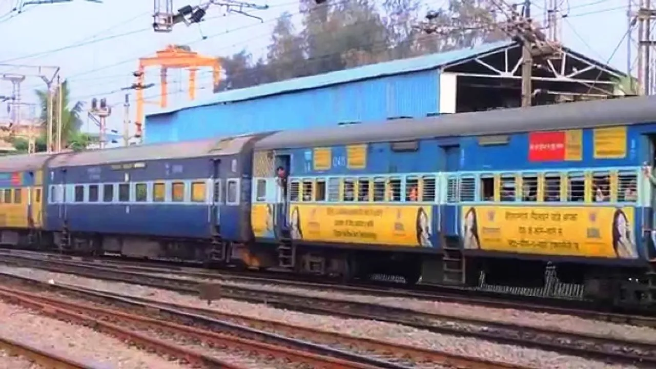  Heavy rains: Mumbai-bound Konark Express short terminated at Lonavala