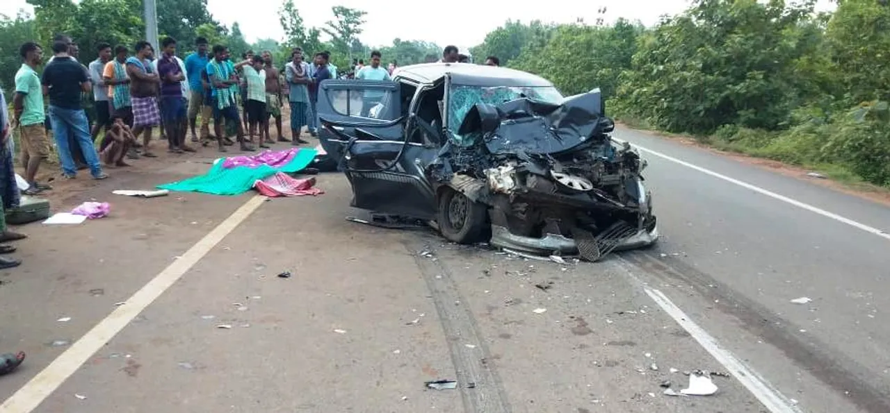 3 youth killed, 2 critical in car-truck collision in Odisha  