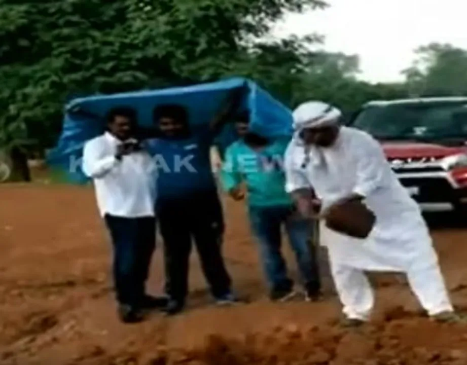  Watch Video: Odisha MLA repairs village road with spade