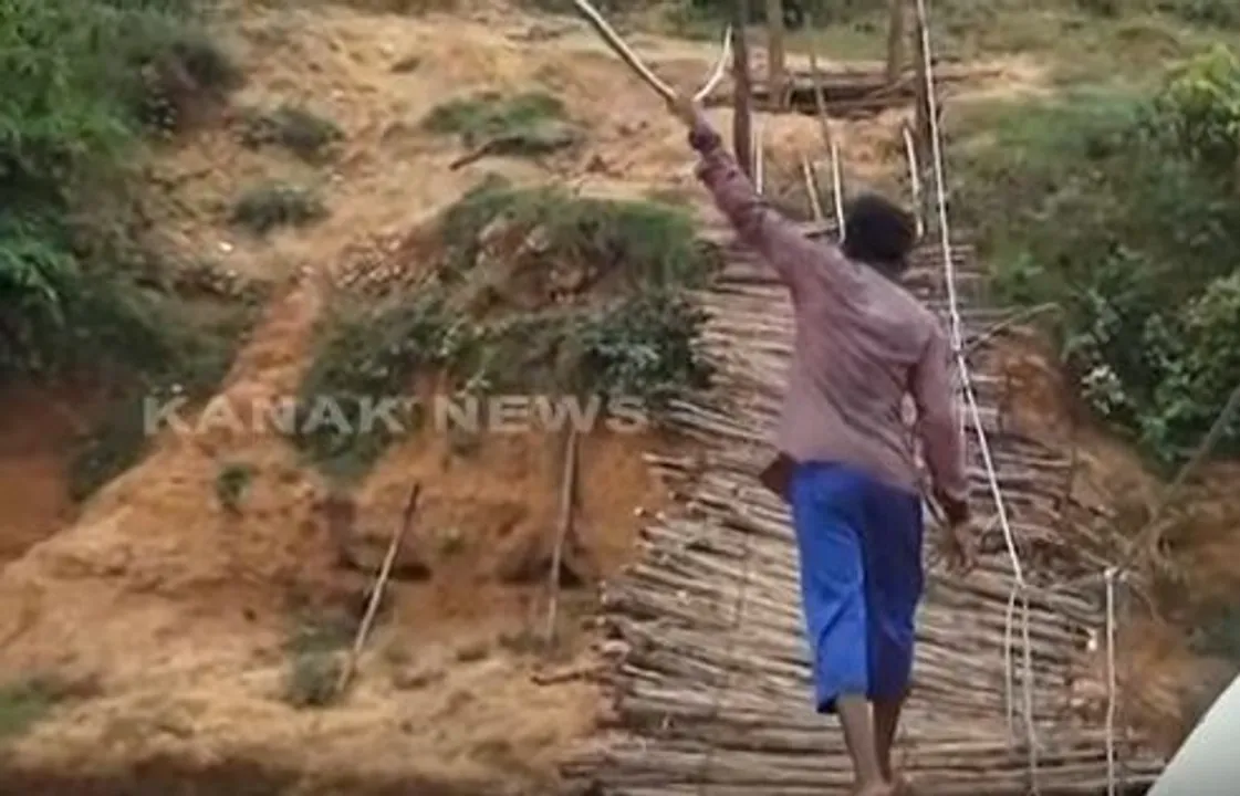  Odisha villagers construct bridge after Govt fails to keep promise