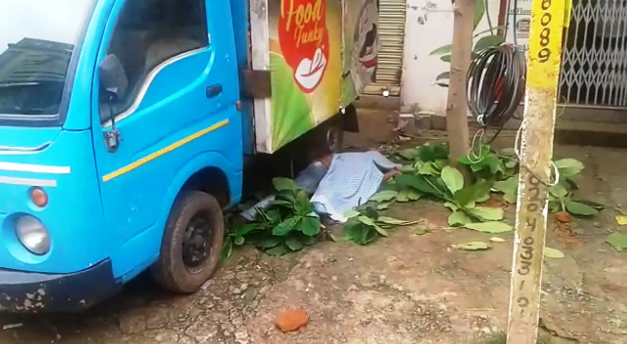  Youth found dead on roadside in Odisha capital