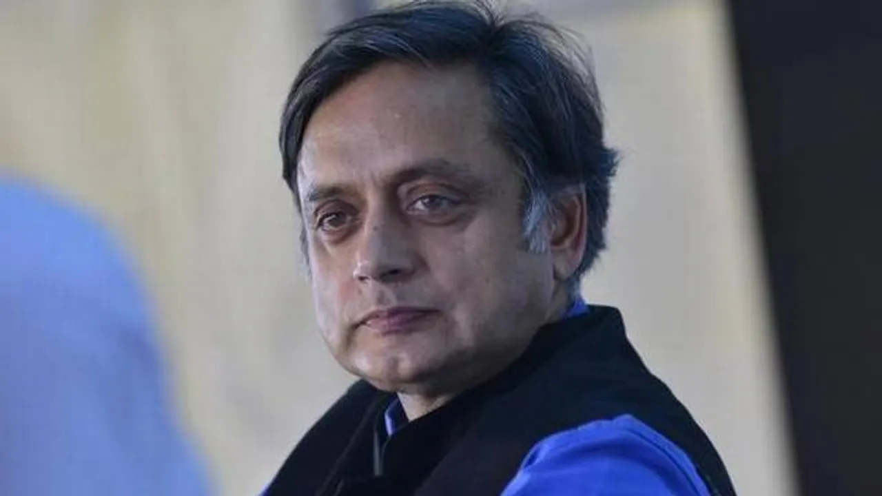  Delhi Police pushes for murder charge against Tharoor
