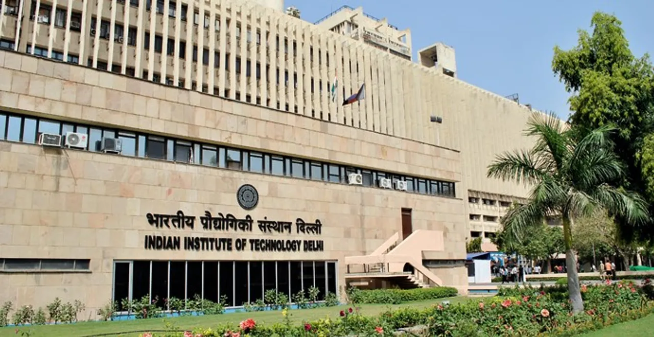  IIT researchers develop robot for less painful, more affordable spine surgeries