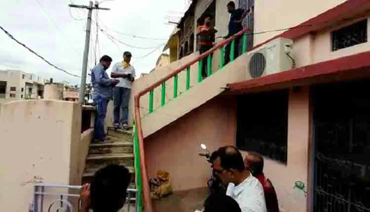  Odisha: Physics teacher found dead in rented house
