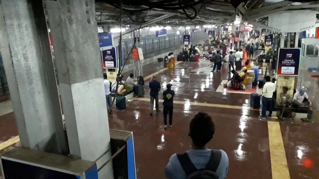  Here's list of trains cancelled today for Mumbai rains  