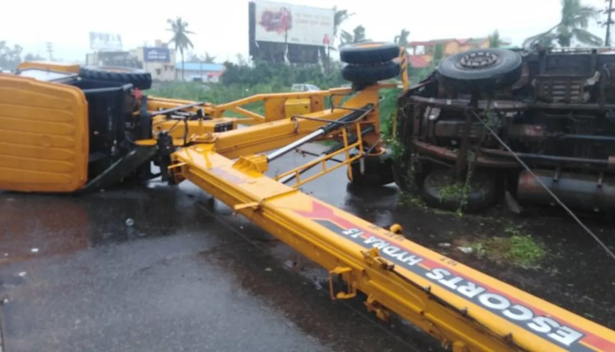  Traffic on Bhubaneswar-Cuttack road hit. Here's why