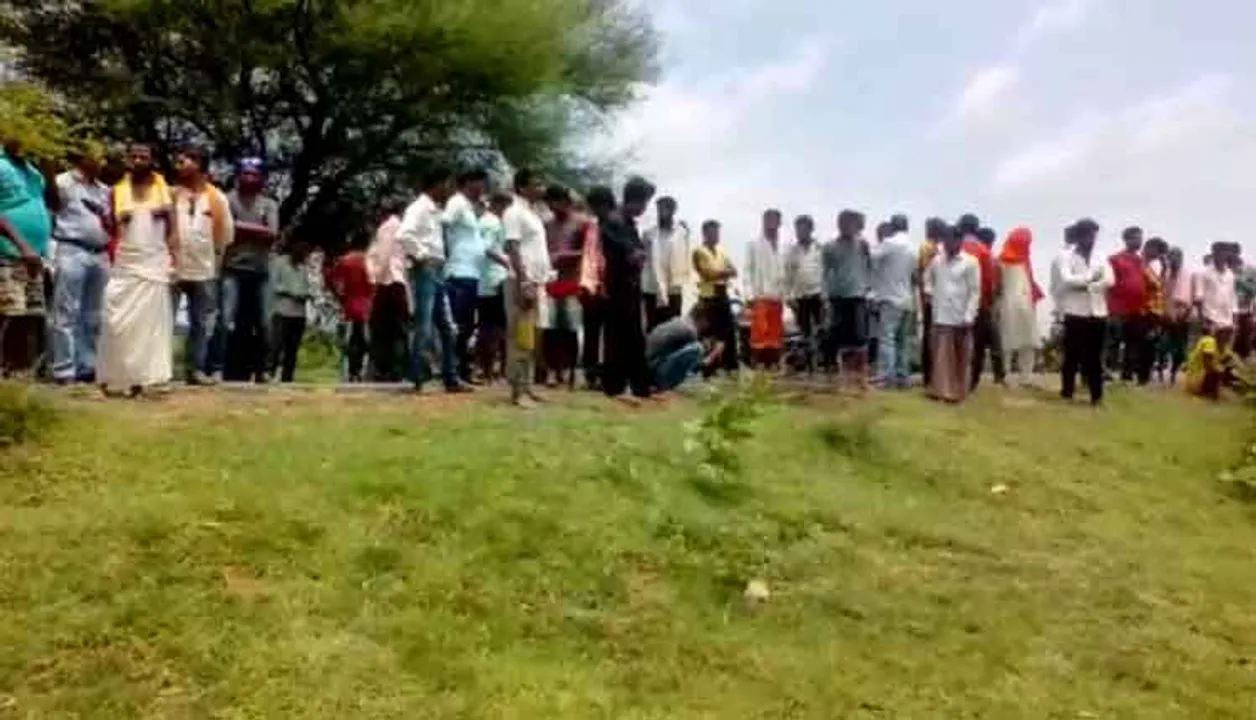  Missing youth found dead on river banks in Odisha; family smells foul play   
