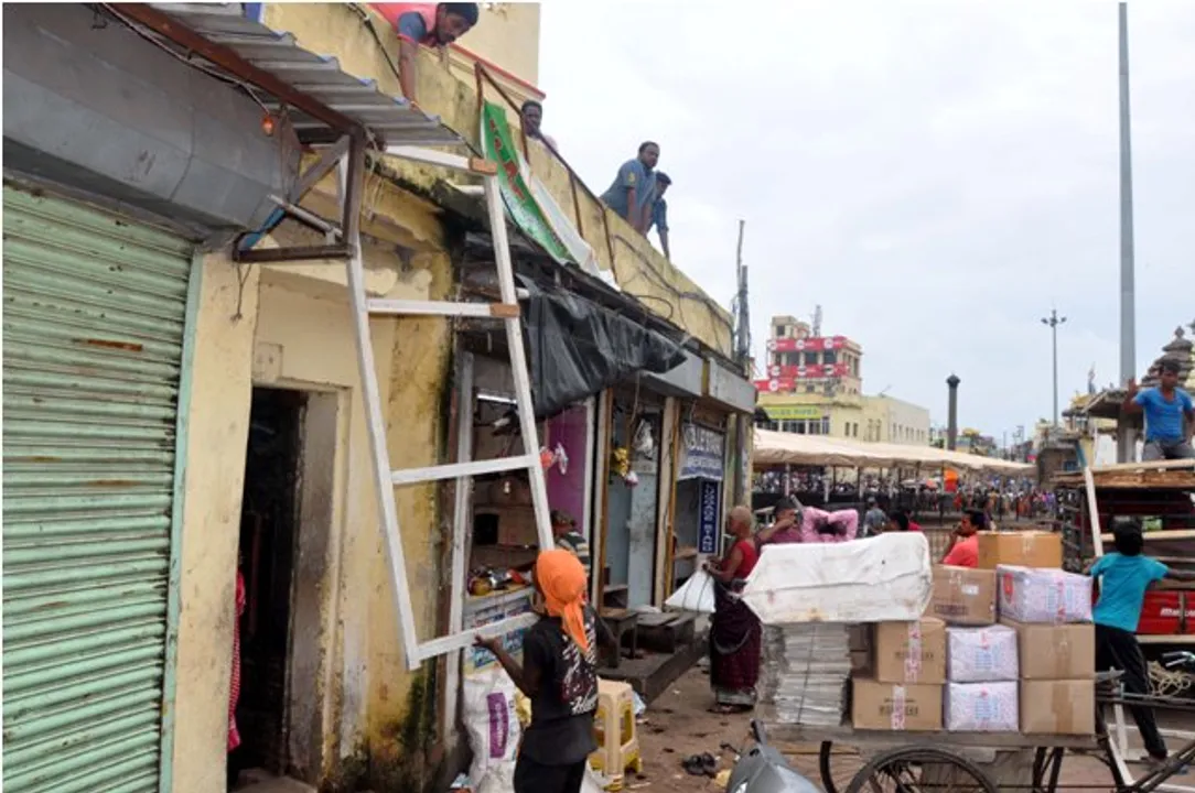  Puri eviction drive: Temple servitors, Cong leaders seek Guv intervention