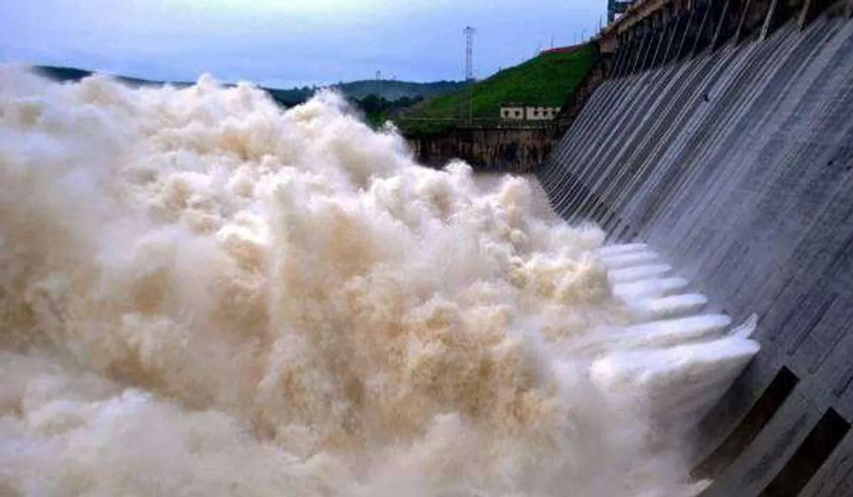  Odisha: Hirakud dam opens 4 more gates