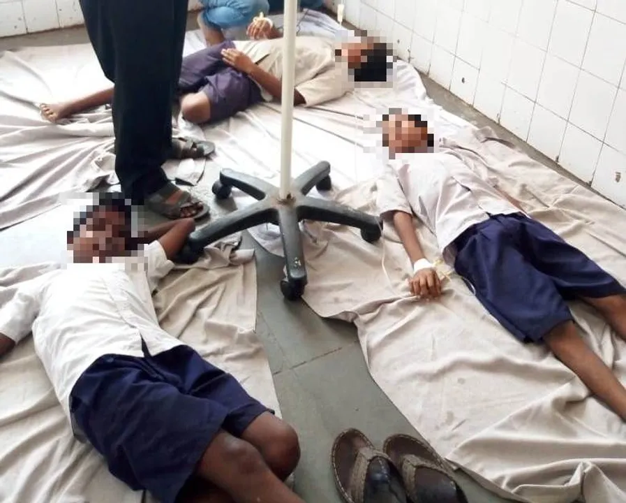  Mouse in mid-day meal; 19 students hospitalised in Odisha