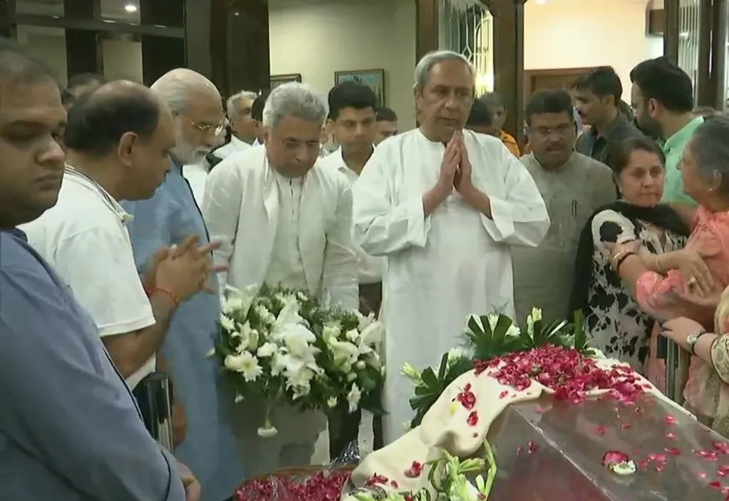  Odisha CM, state leaders pay homage to Jaitley at residence