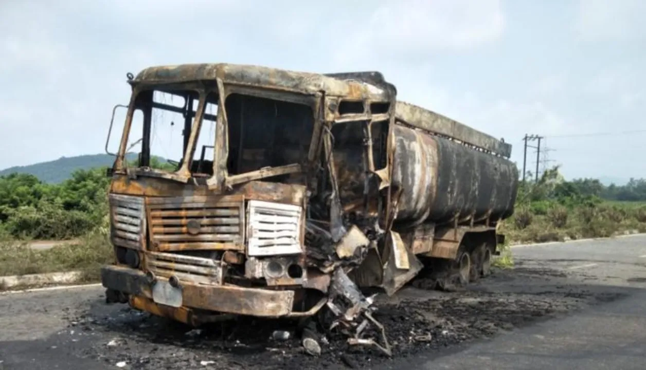  Oil tanker catches fire in Odisha’s Khordha; driver, helper injured