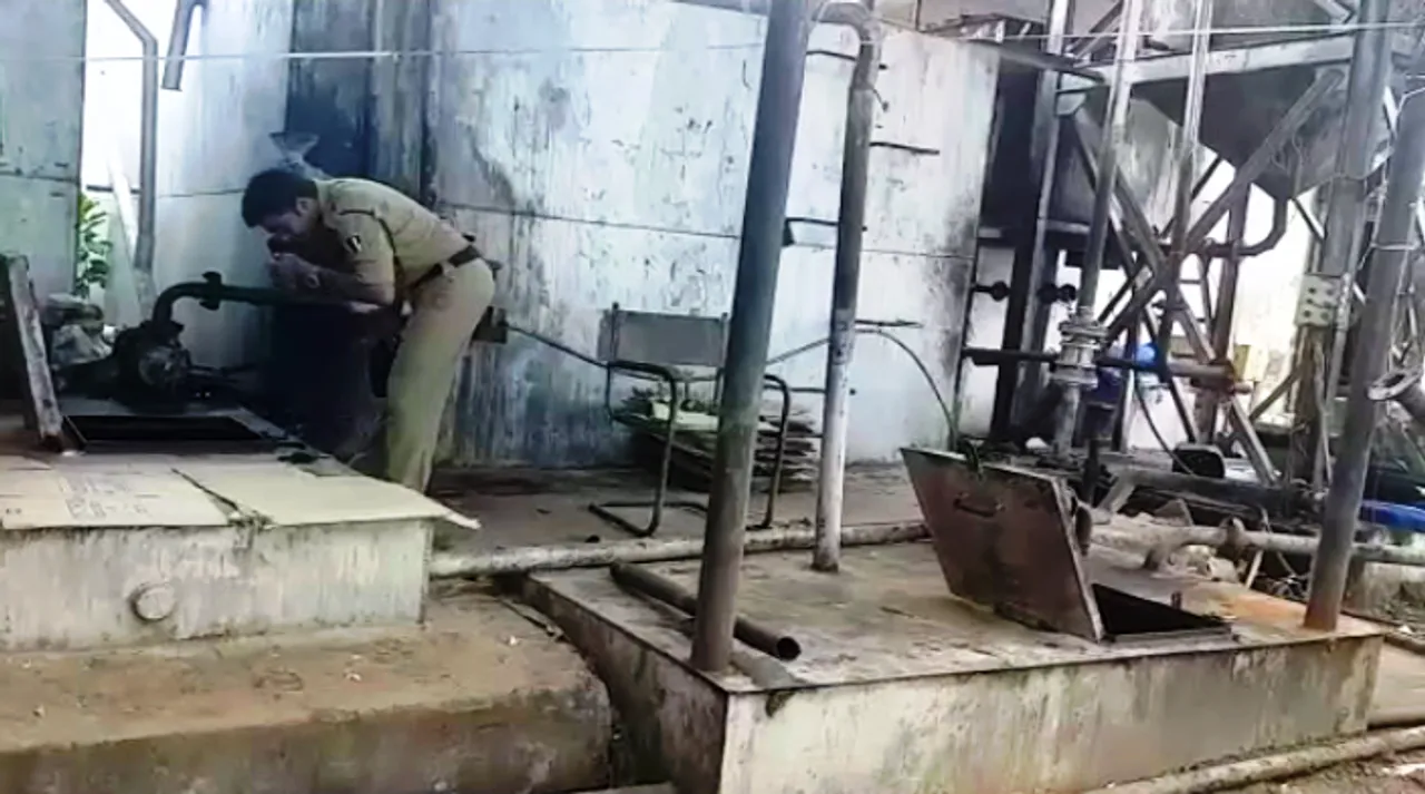  Fake edible oil manufacturing unit busted in Cuttack; one held