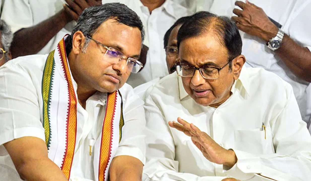 Aircel Maxis Case: Chidambaram, Karti get anticipatory bail