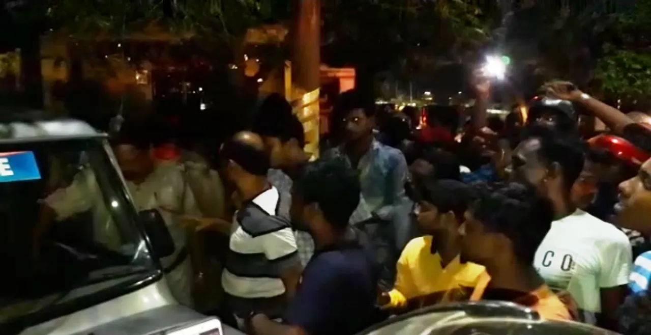  Locals-police clash again during traffic checking in Odisha