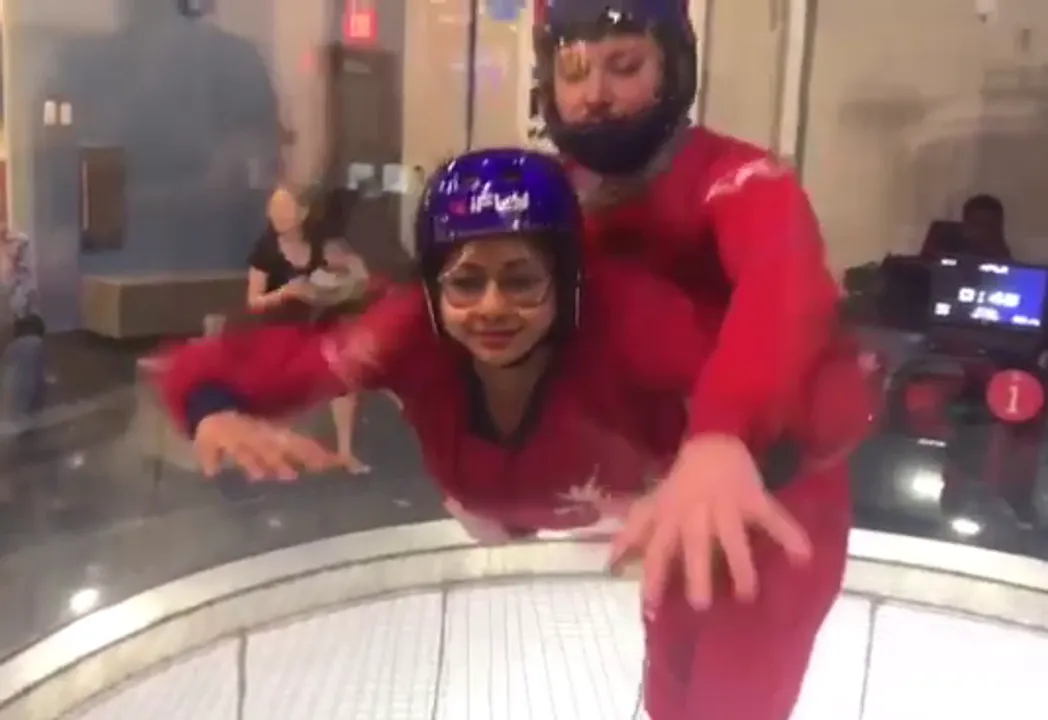  [Watch] Ollywood actor Archita gets skydiving certification!